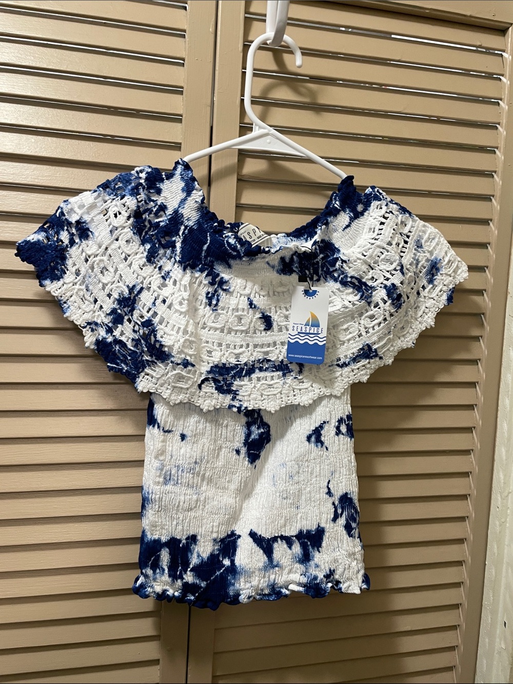 Women’s White & Navy Tie-Dye Off-Shoulder Smocked Camisole